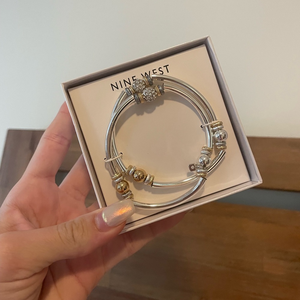 BRAND NEW nine west bracelet set